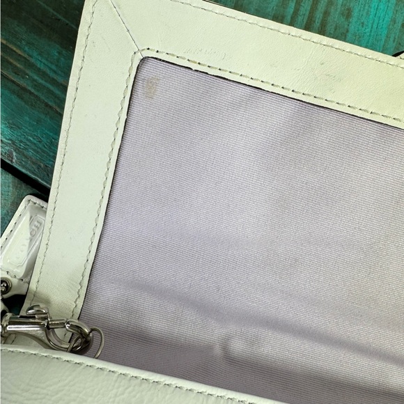 Coach White Patent Leather Clutch Wristlet Wallet - Picture 6 of 16